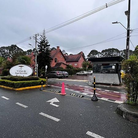 Hermosa casa , con parqueadero en Rionegro cerca al aeropuerto Villa Exterior foto