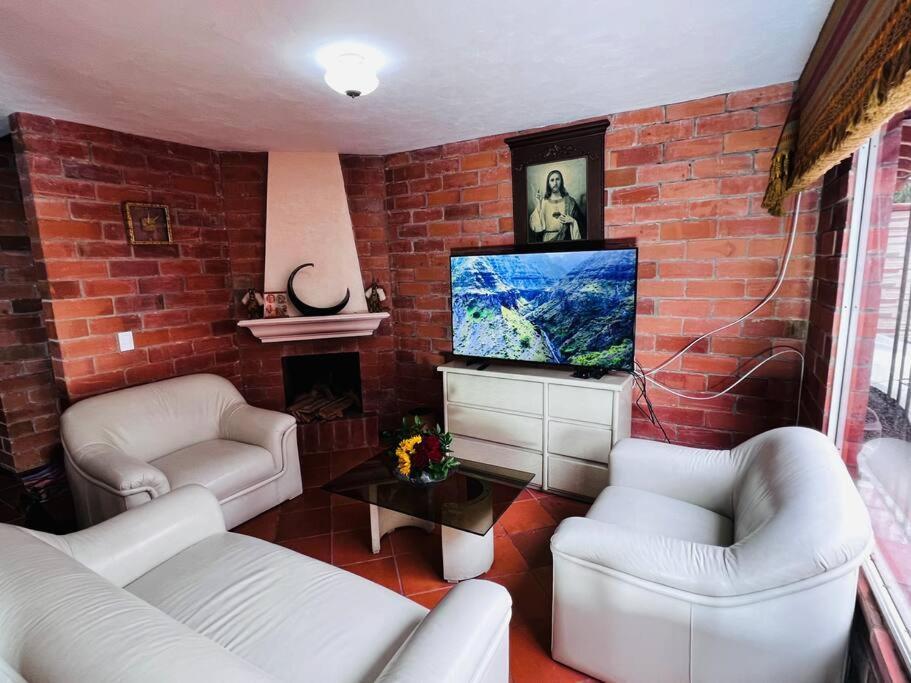 Hermosa casa , con parqueadero en Rionegro cerca al aeropuerto Villa Exterior foto